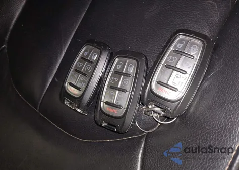 2017 Chrysler Pacifica Touring L z USA, uszkodzony, nr VIN 2C4RC1BG7HR511124